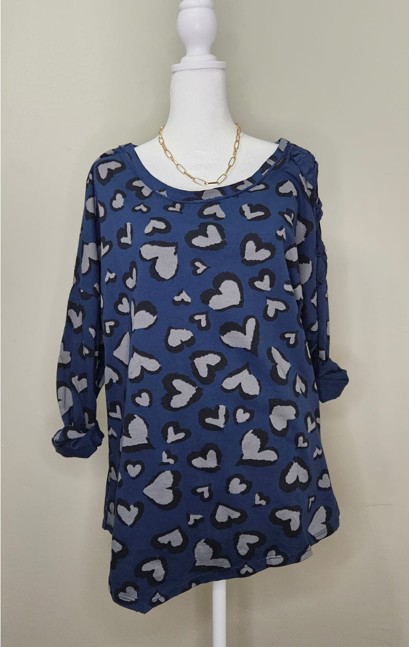 Style 1008 Heart-Print Oversized Knit Top